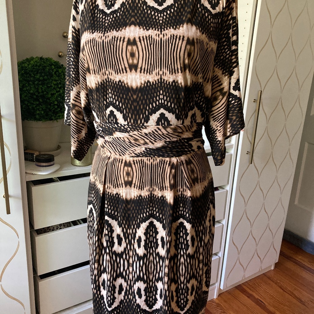 Taylor wing sleeves dress